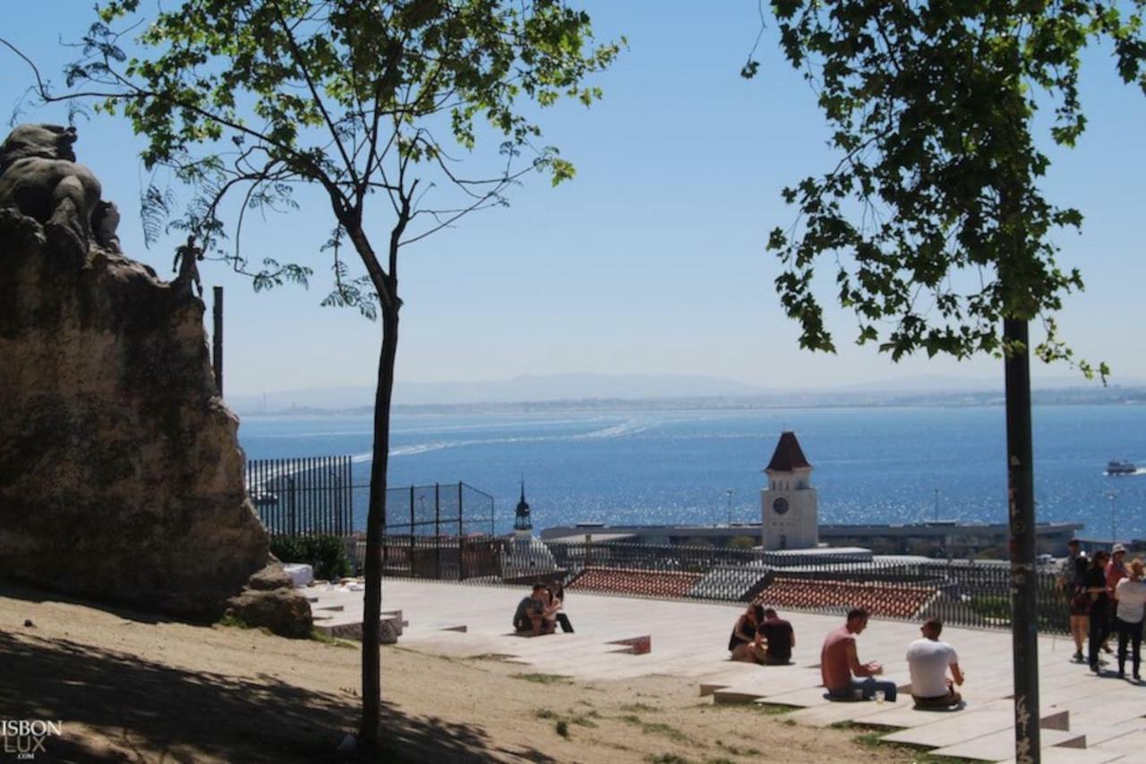Calcada Do Combro Lägenhet Lisboa Exteriör bild